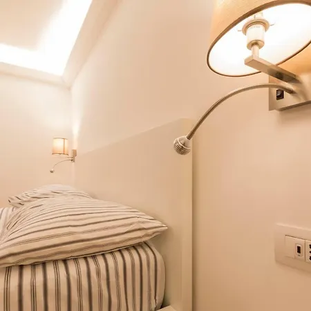 Appartement Casa Fabrizio Ai Gradoni Di Chiaia Naples